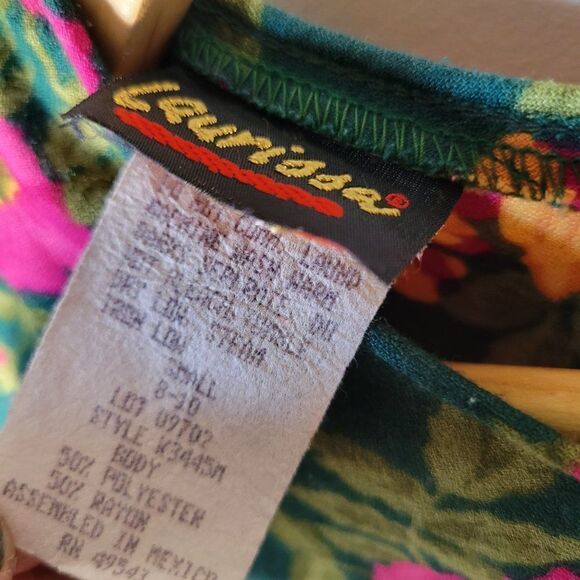 EUC VINTAGE LAURISSA FLORAL LONGSLEEVES TOP SIZE SMALL - Picture 13 of 14